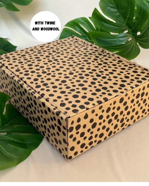 Large Kraft Shipper Box (252x226x84mm) (Black Cheeky Cheetah)