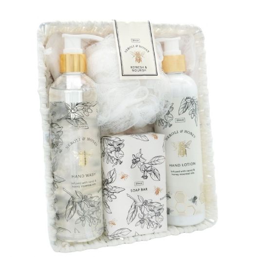 Bee Refresh & Nourish - 300ml Hand Wash, 300ml Hand Lotion, 200g Soap & Mesh Sponge